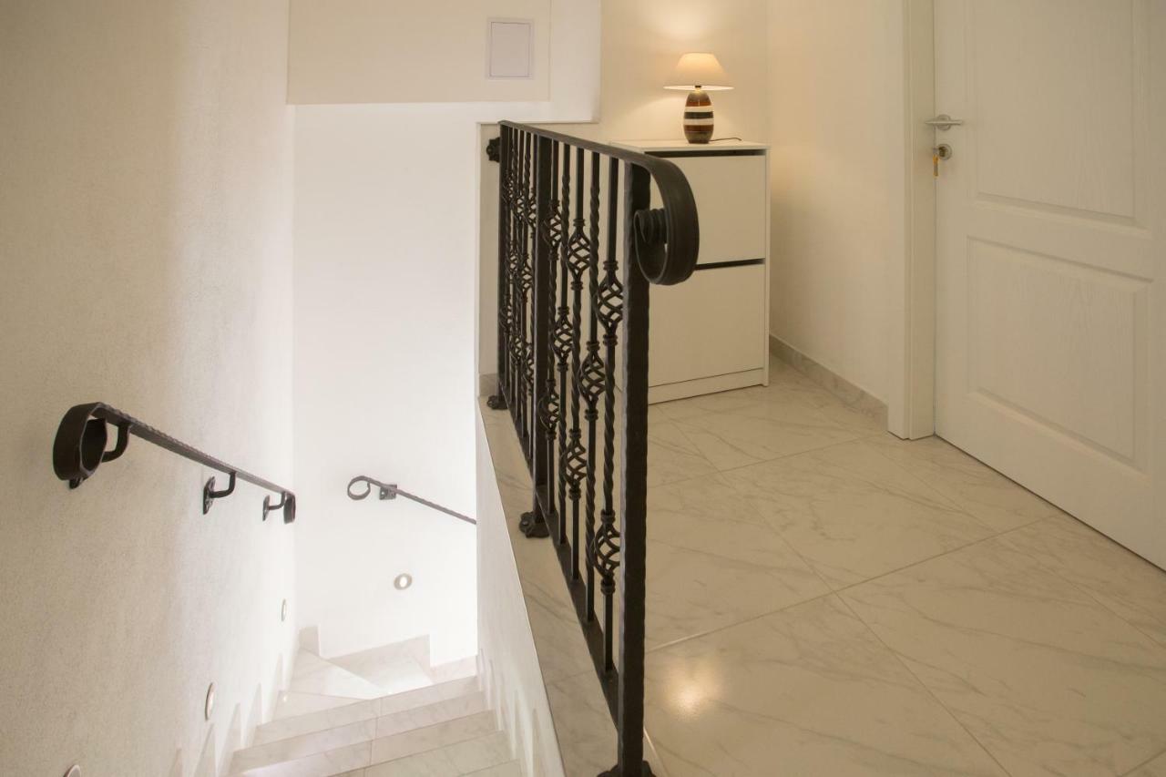 Apartment In Vis Historic Center - Mikula, Ljubica, Toma 외부 사진