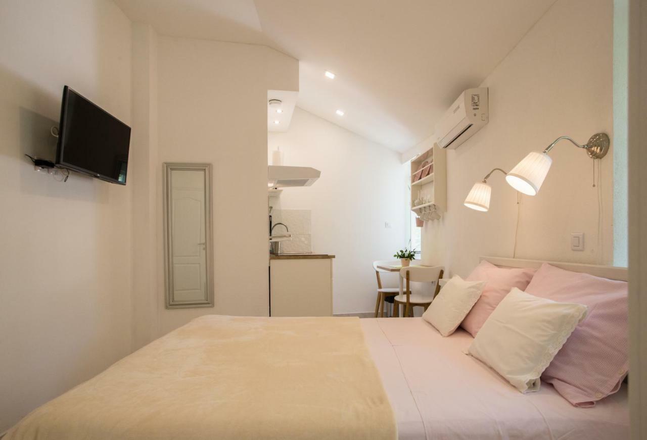 Apartment In Vis Historic Center - Mikula, Ljubica, Toma 외부 사진